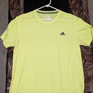 Adidas T-shirt size medium